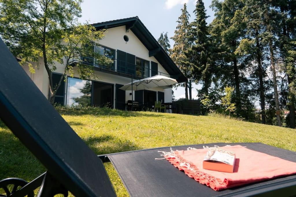Eifel21 - Stilvolles Haus In Der Vulkaneifel Bleckhausen Exteriér fotografie